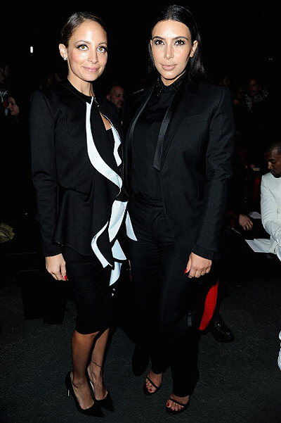 Николь Ричи и Ким Кардашьян на шоу Givenchy FW 2013