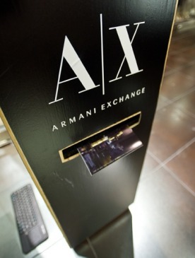 Armani Exchange представит коллекцию неоновых аксессуаров